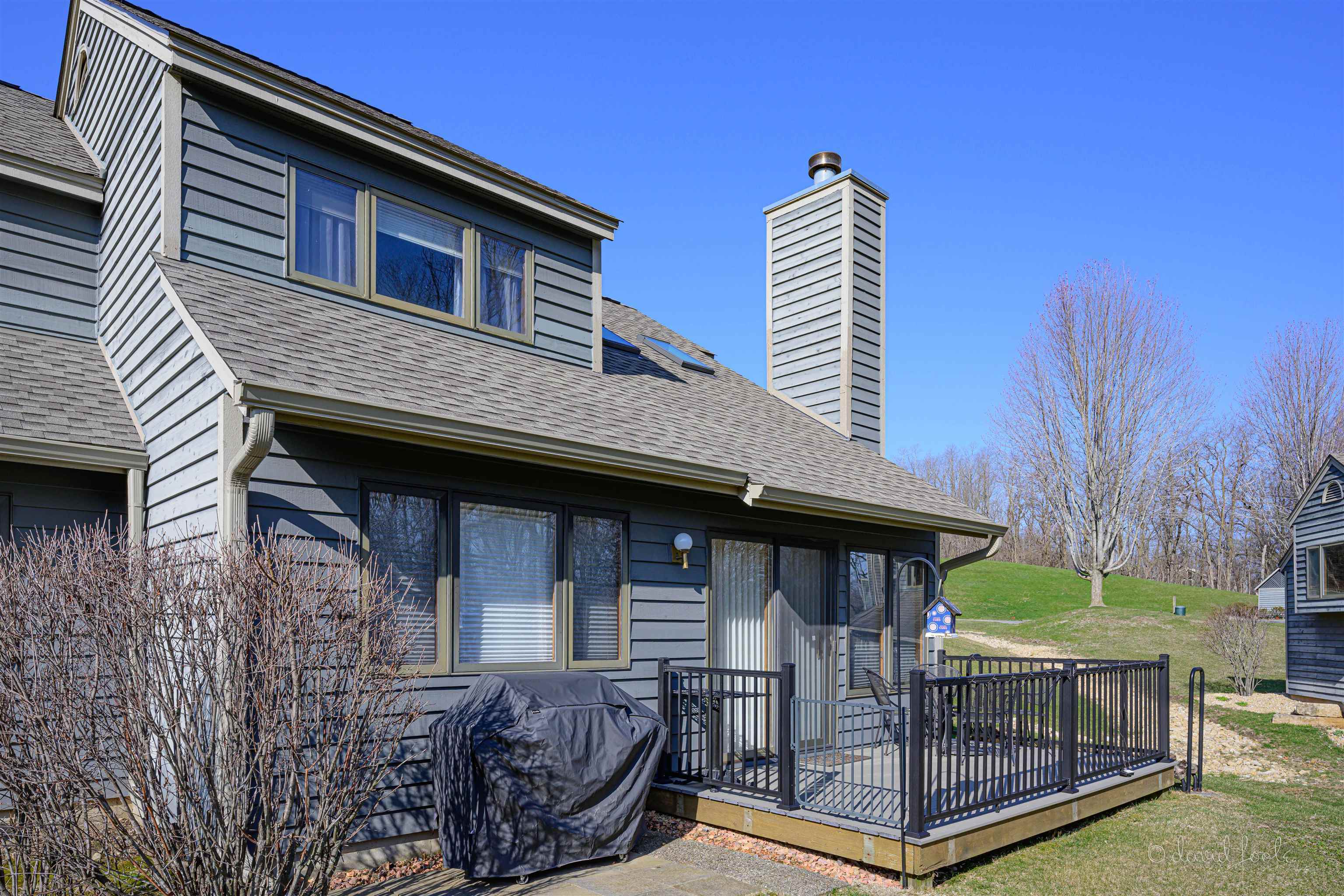 Property Photo: 13 Valleywood Lane IL 61036