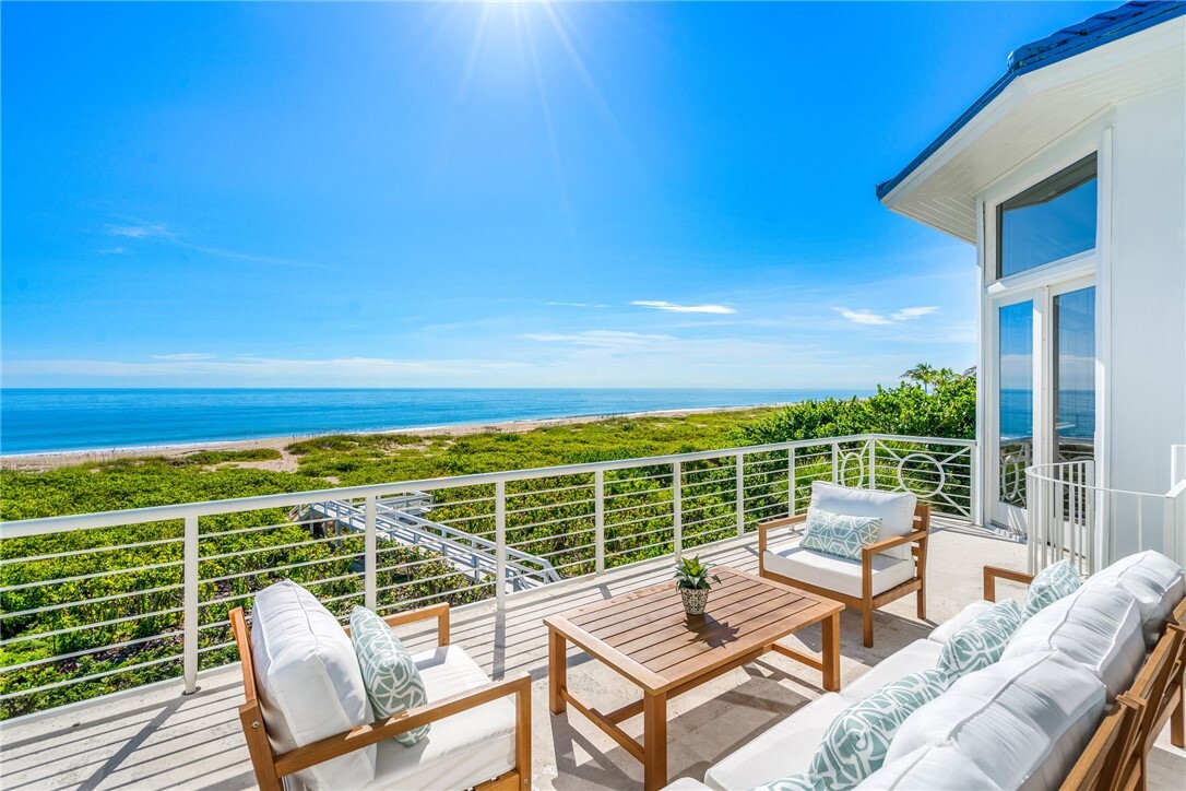 Property Photo: 2340 S Highway A1a FL 32963