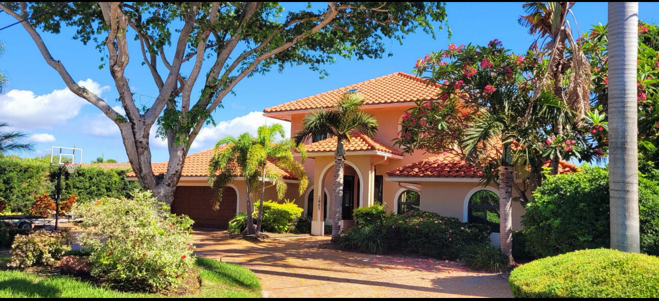 Property Photo: 2865 NE 19 Street FL 33062