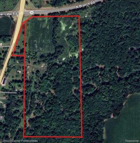 Property Photo: 6438 N Lapeer Road MI 48435
