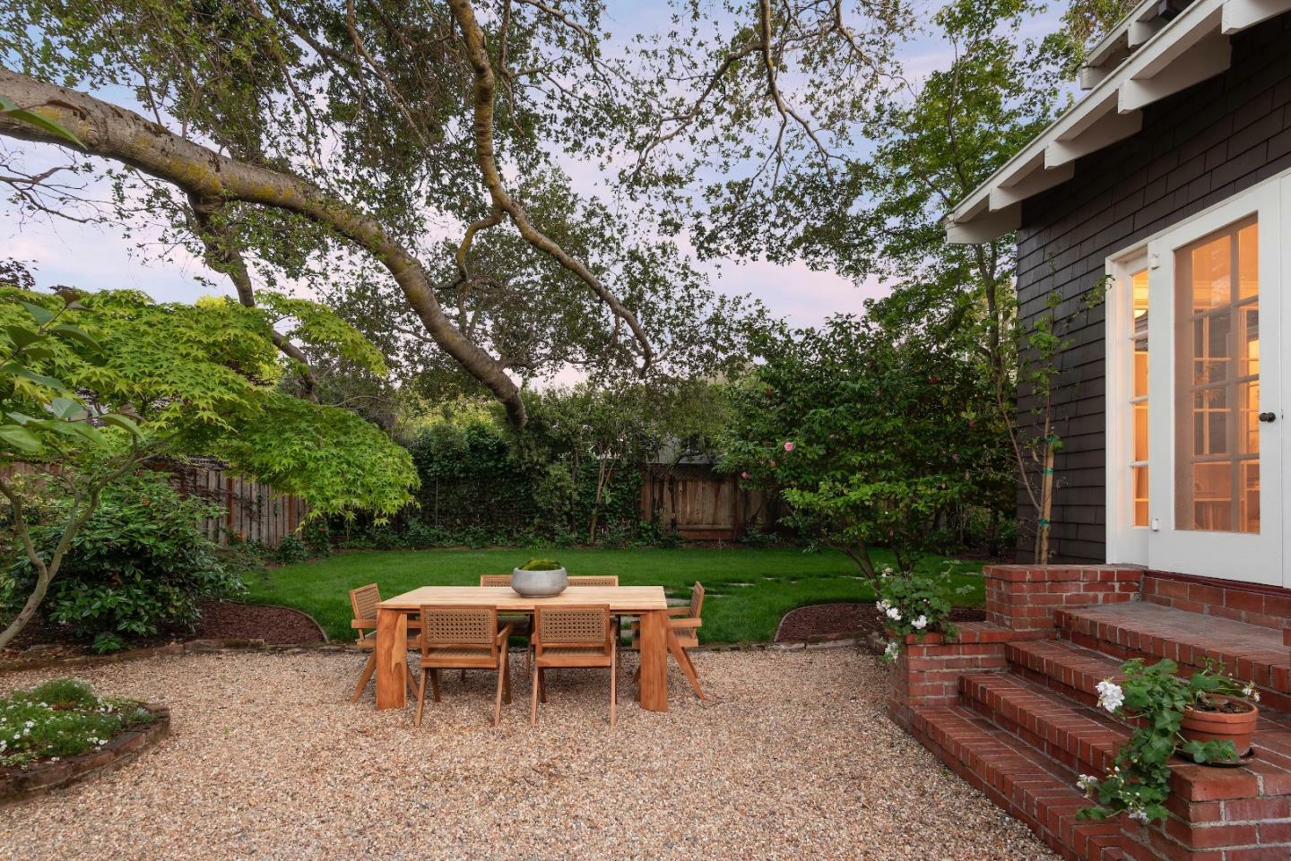 Property Photo: 310 Chapin Lane CA 94010
