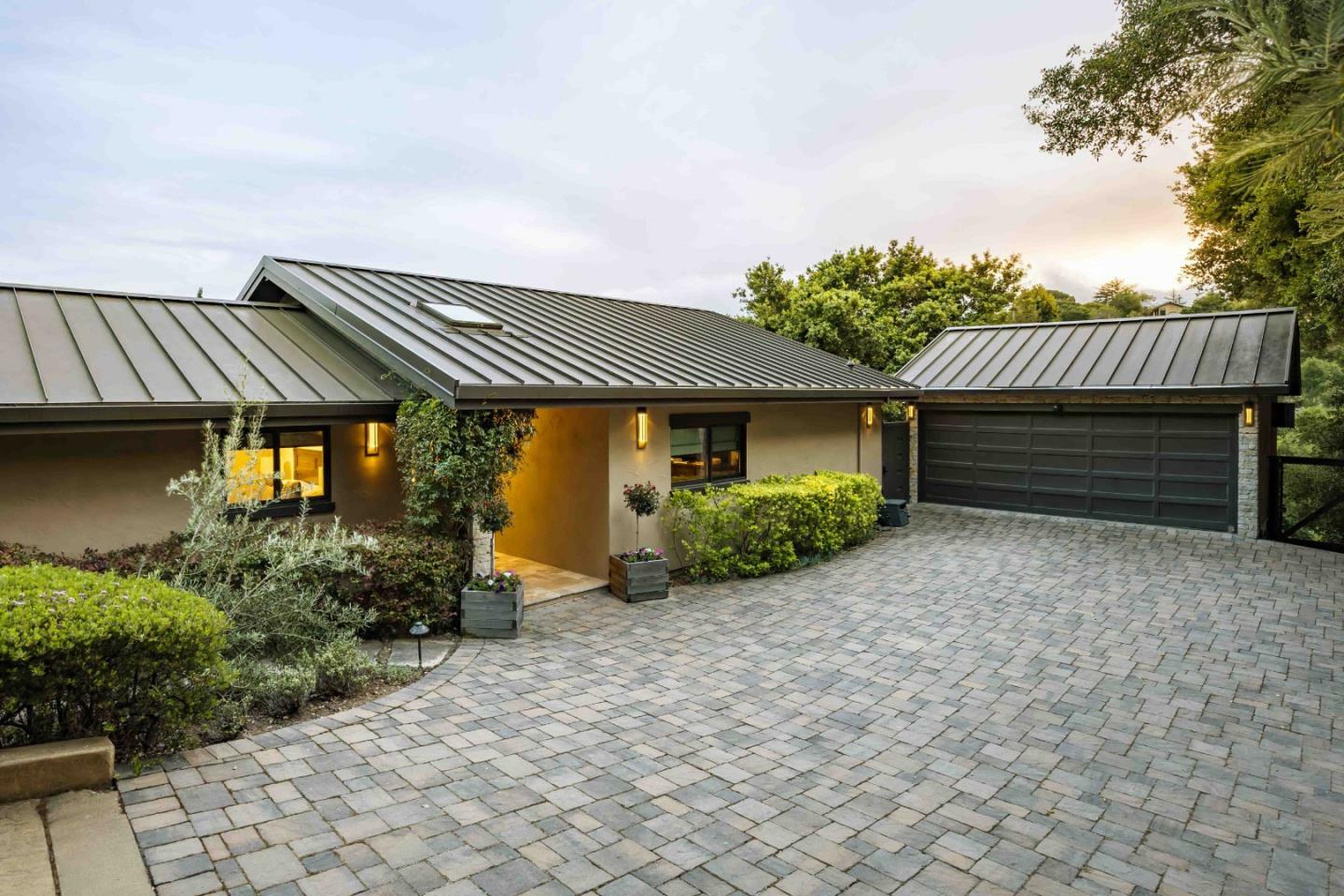 Property Photo: 40 Tagus Court CA 94028