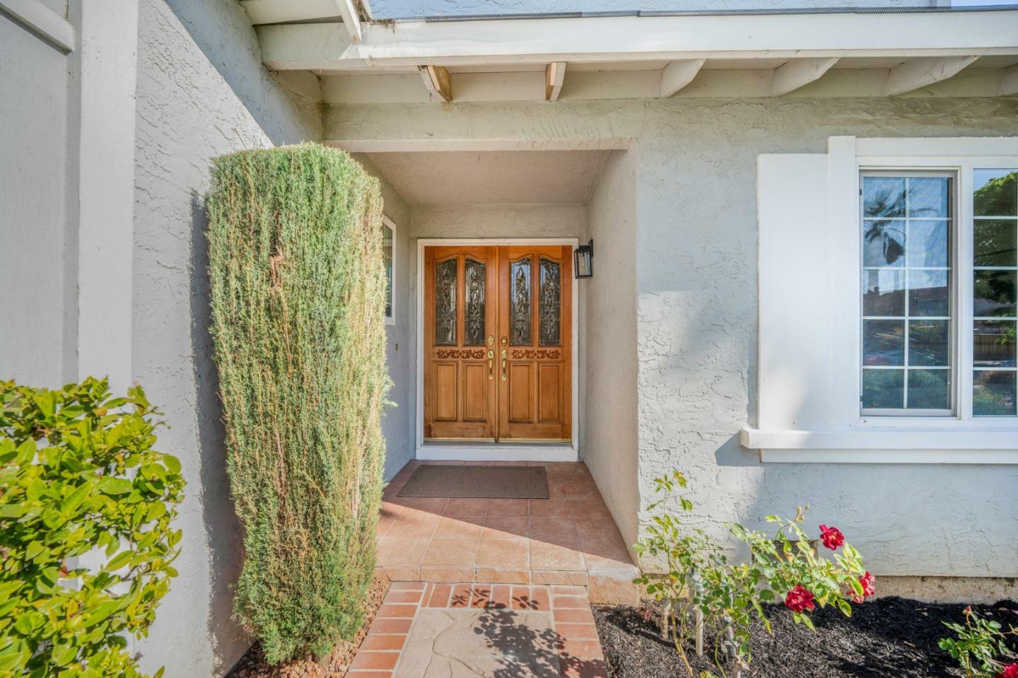Property Photo: 827 Cumberland Drive CA 95020