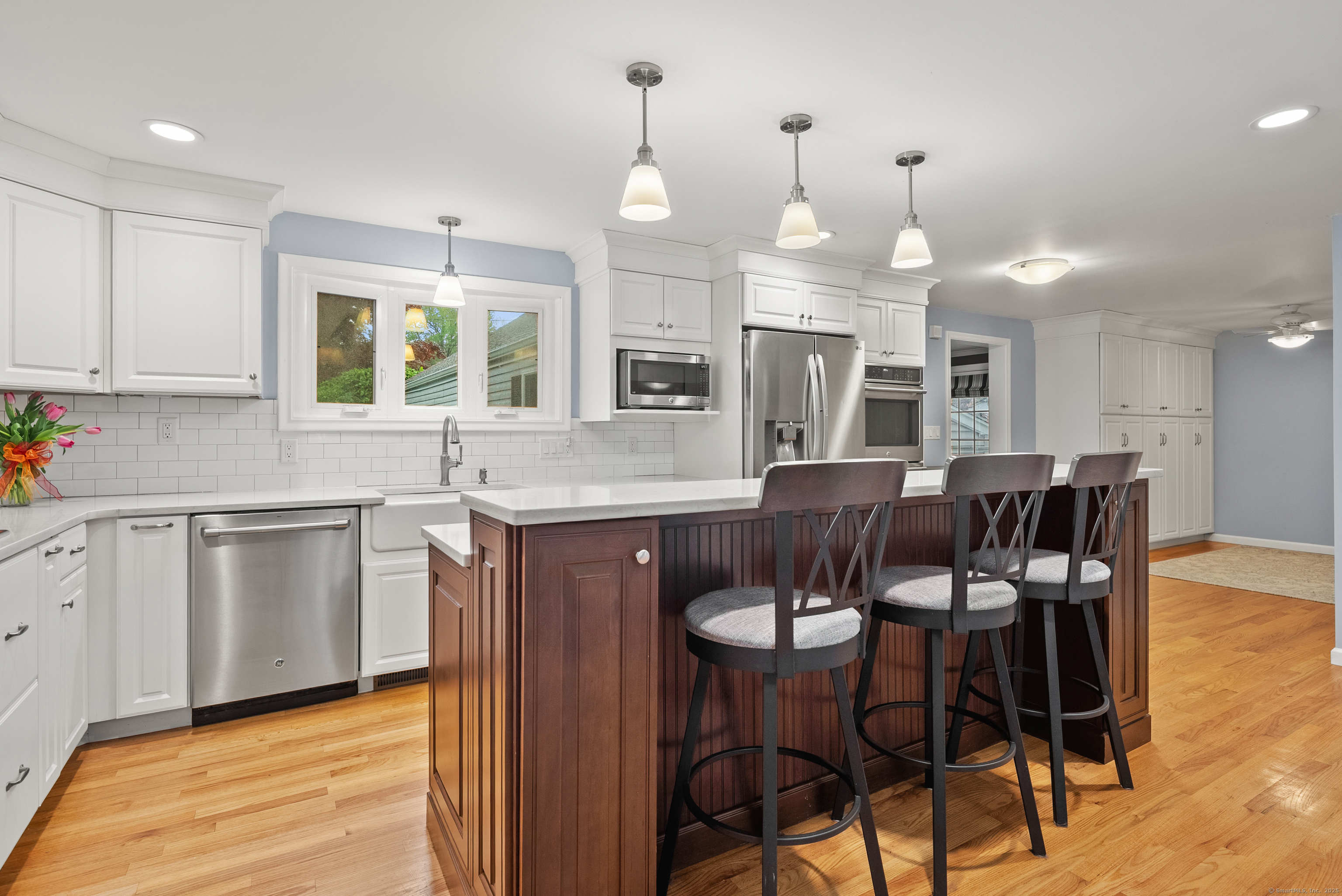 Property Photo: 52 Magnolia Hill CT 06117