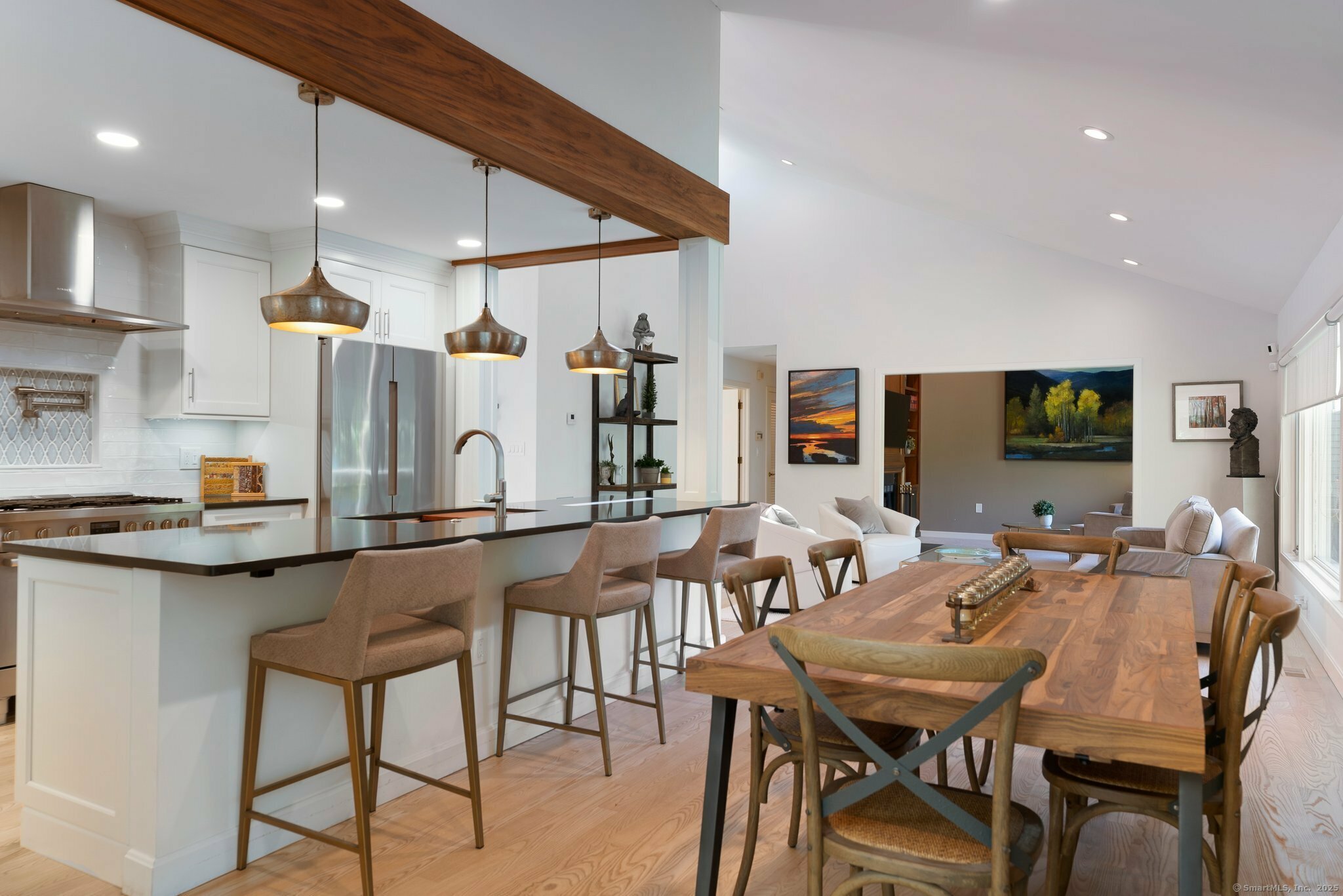 Property Photo: 4 Farmstead Lane 4 CT 06001