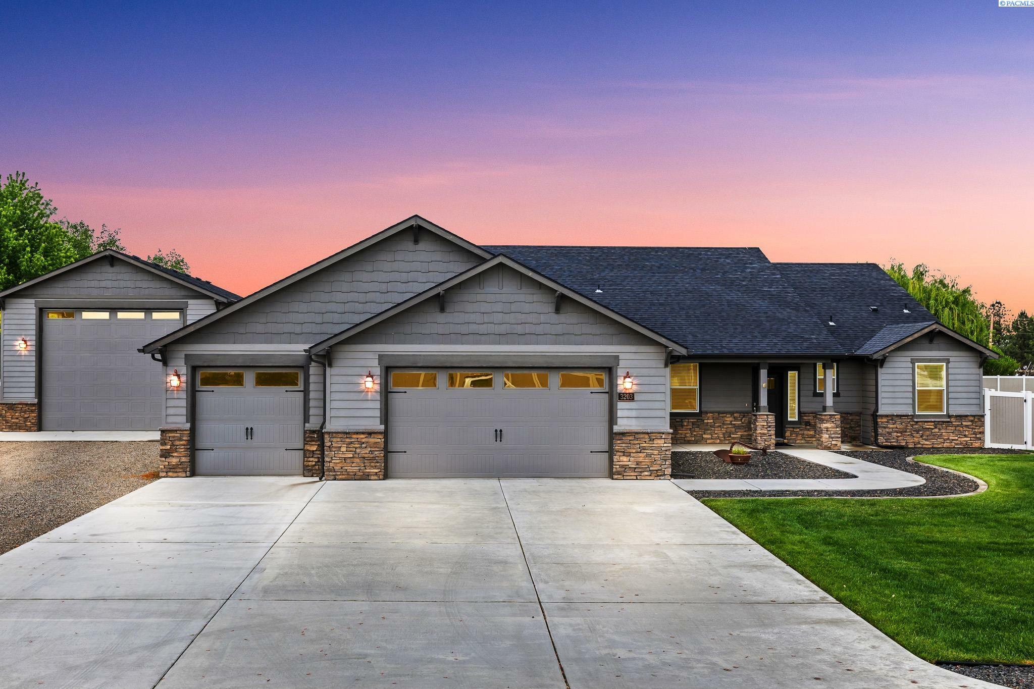 3203 Cavalier Ct  Pasco WA 99301 photo