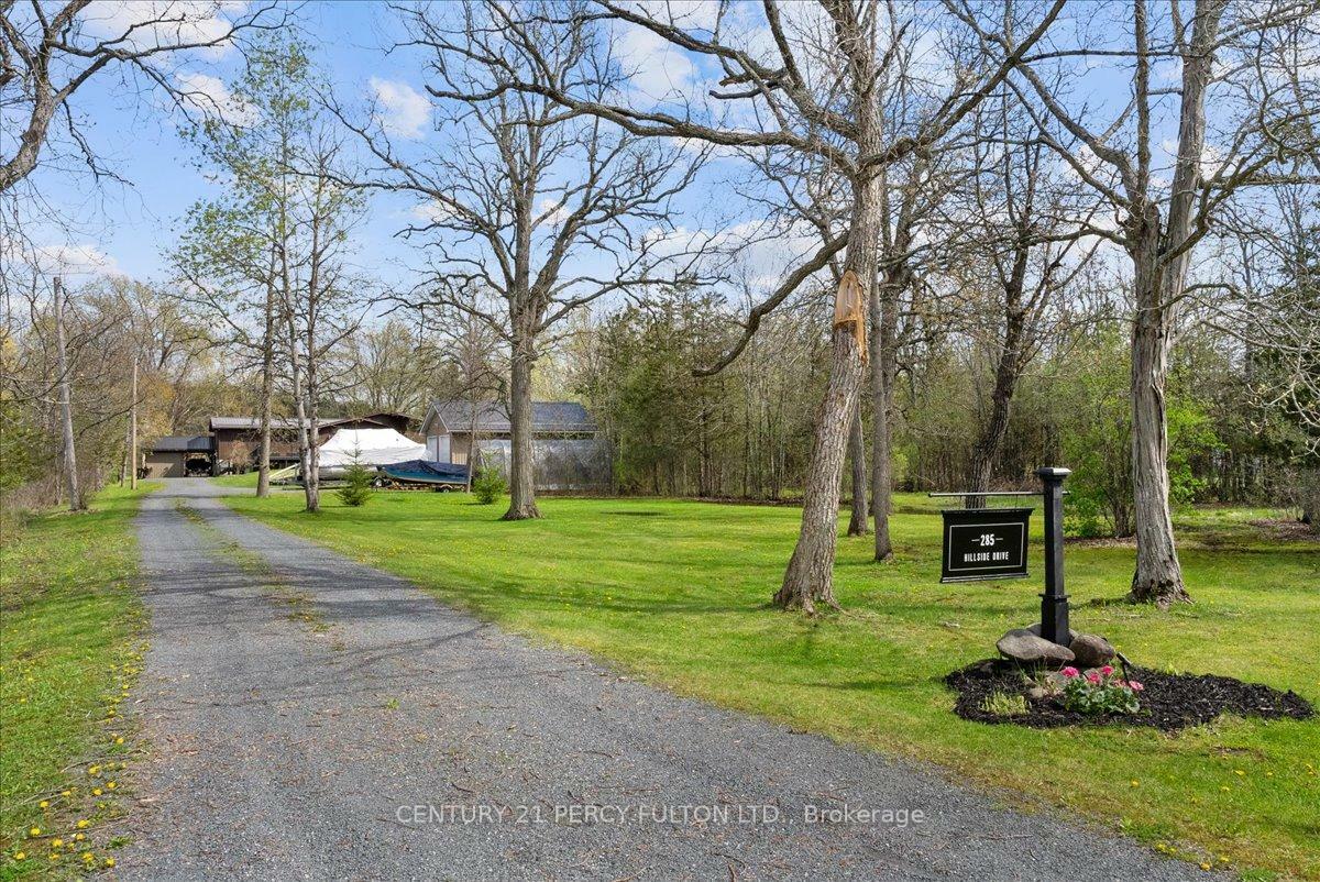 Property Photo: 285 Hillside Drive ON K0L 1L0