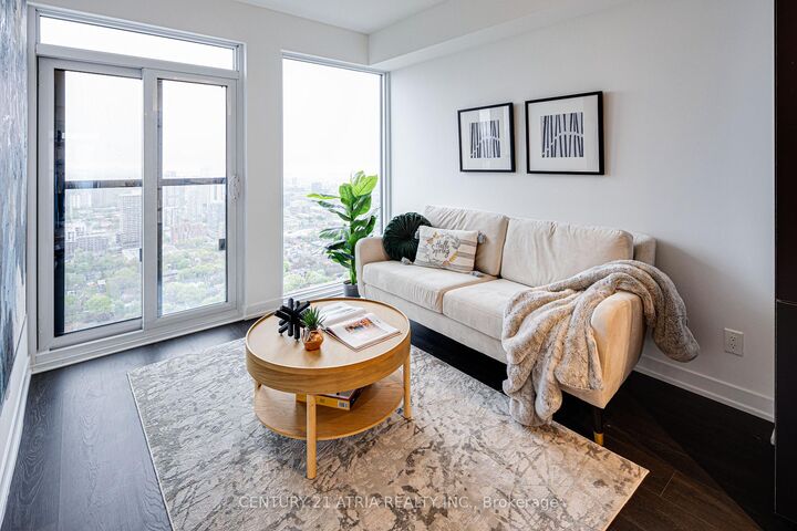 Property Photo: 319 Jarvis Street 5011 ON M5B 0C8