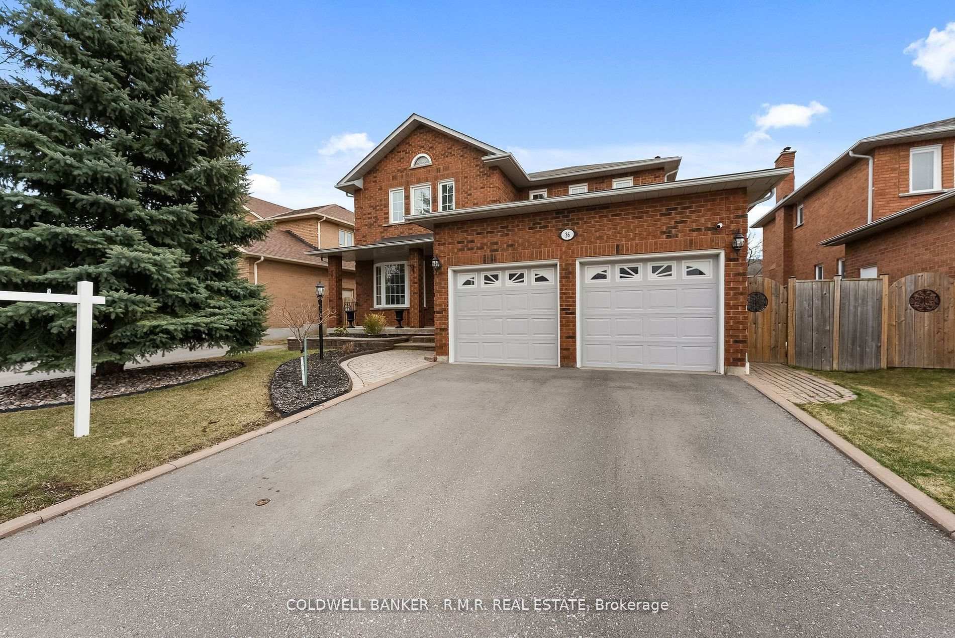 36 Falstaff Crescent  Whitby ON L1R 1W3 photo