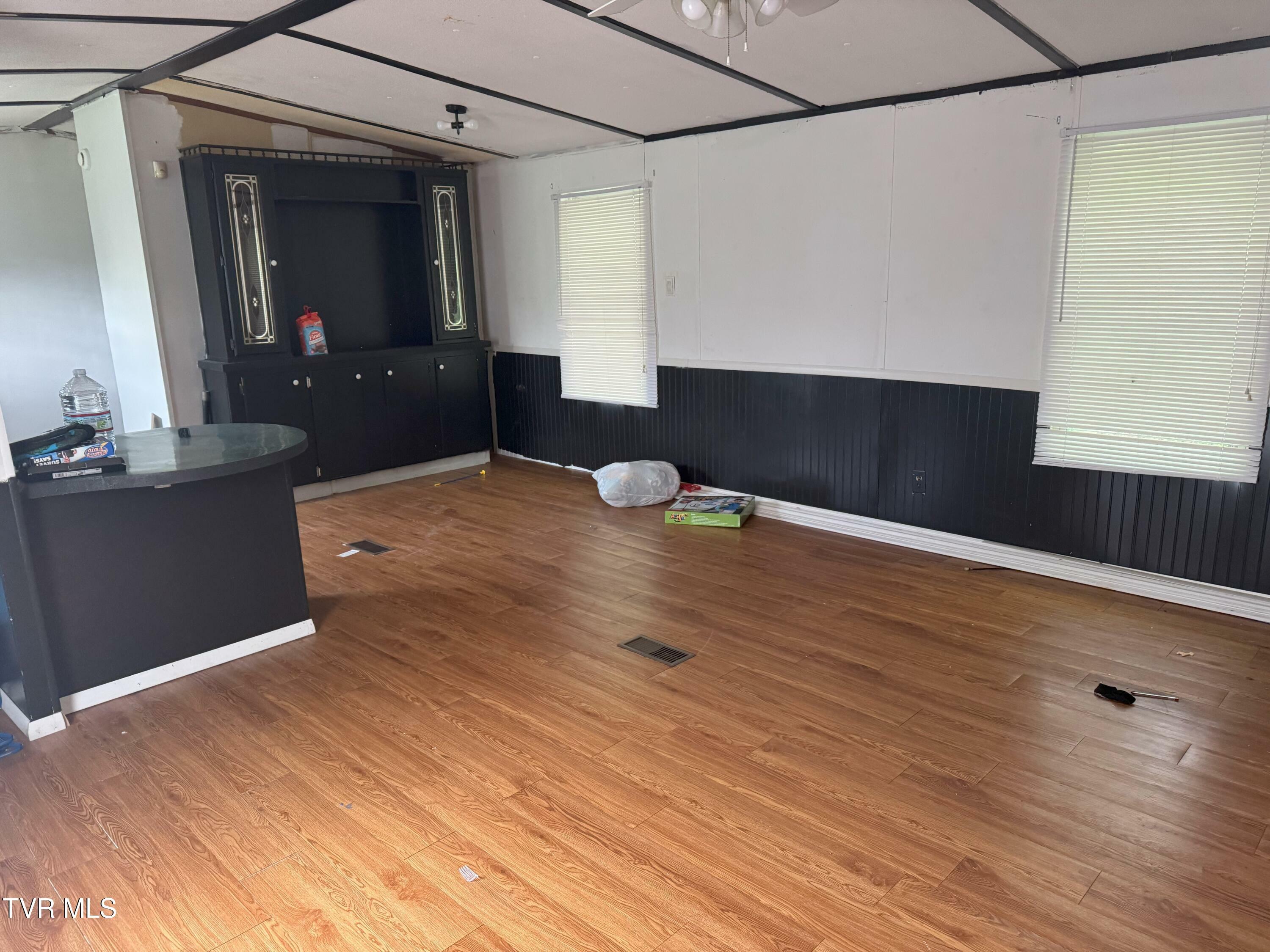 Property Photo: 530 Grassy Creek Road TN 37743