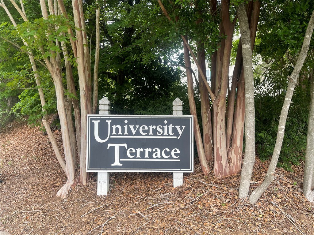 Property Photo: 102 Calhoun Street 230 SC 29631