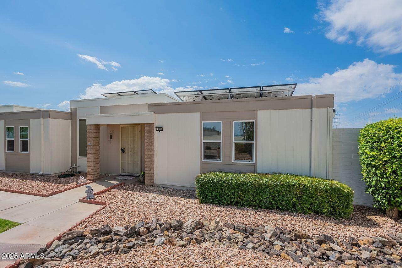 Property Photo: 14080 N Newcastle Drive AZ 85351