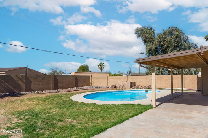 Property Photo: 726 N 78th Street AZ 85257