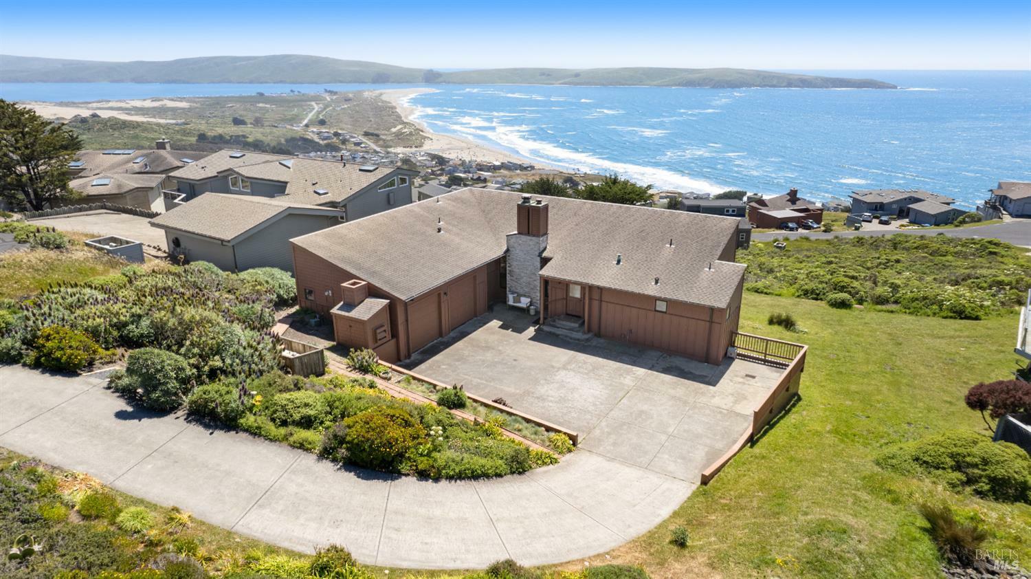 Property Photo: 21 Maui Lane CA 94929