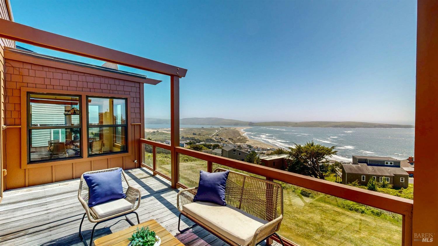 Property Photo: 21 Maui Lane CA 94929