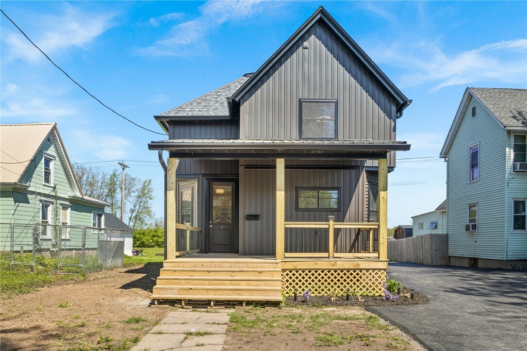 Property Photo:  339 W Bank Street  NY 14411 