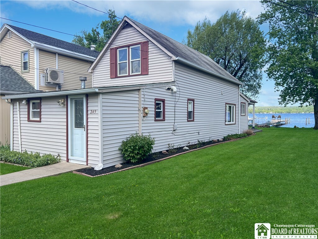 249/251 E Terrace Avenue  Lakewood NY 14750 photo