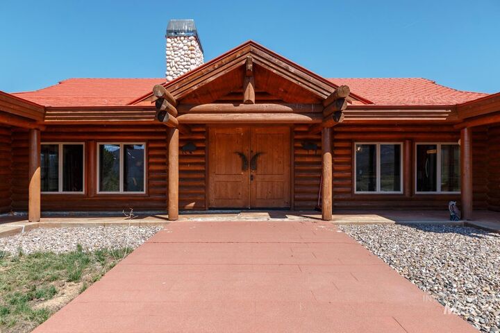 Property Photo:  21800 Carringer  ID 83647 