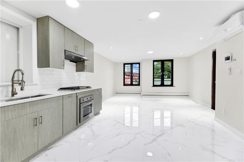 Property Photo: 1014 Banner Avenue 5A NY 11235