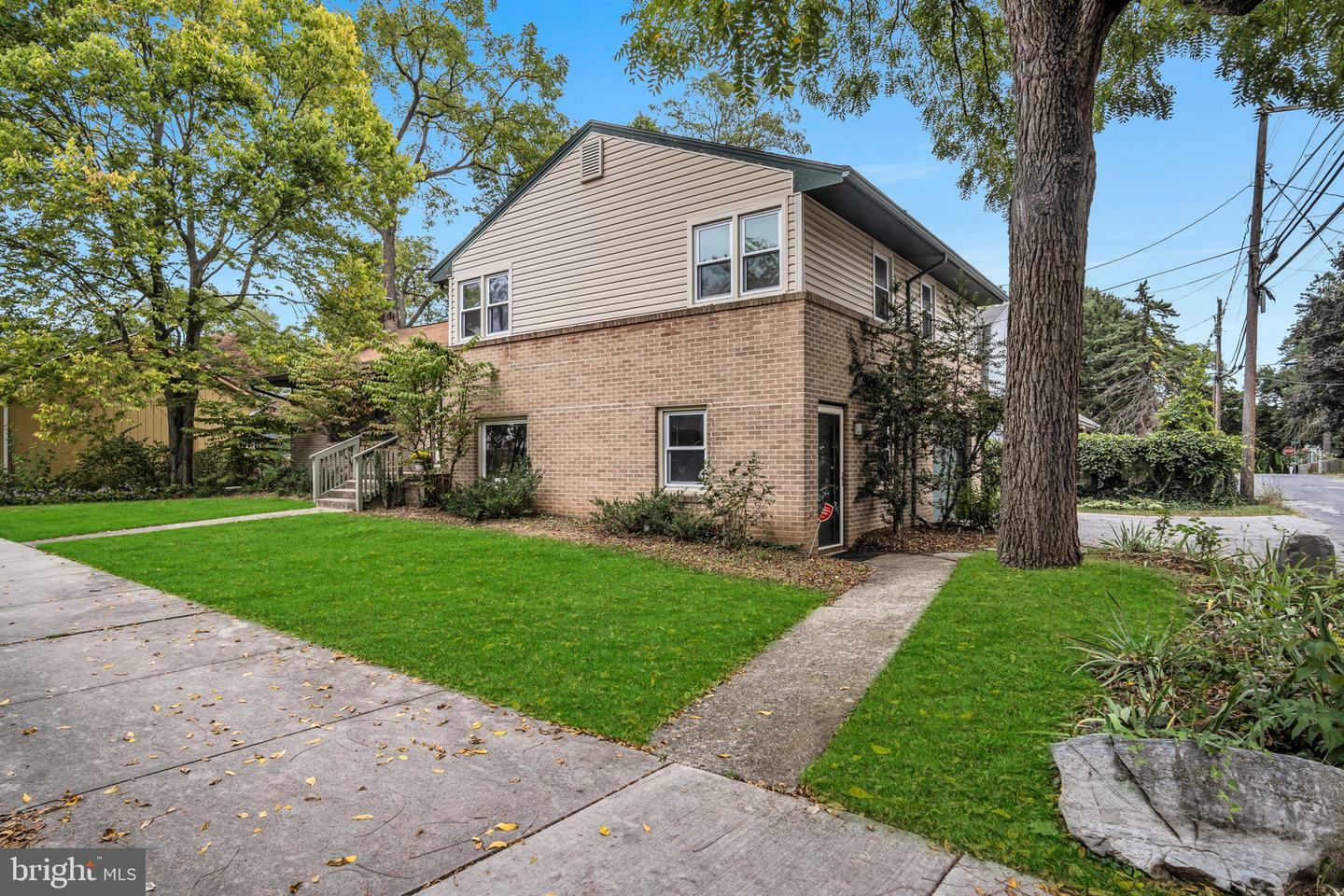 Property Photo: 225 S West Street PA 17013