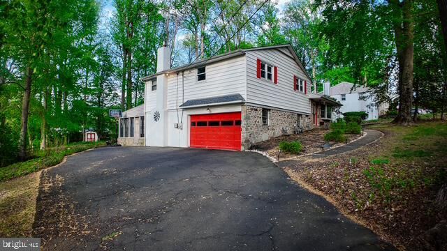 Property Photo:  113 Creekwood Drive  PA 19053 