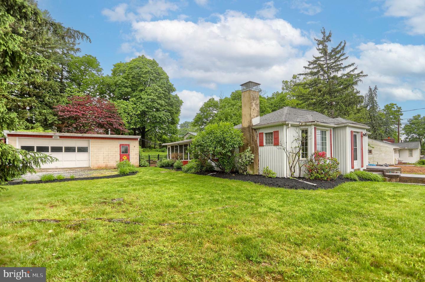 Property Photo: 72 Springers Lane PA 17070