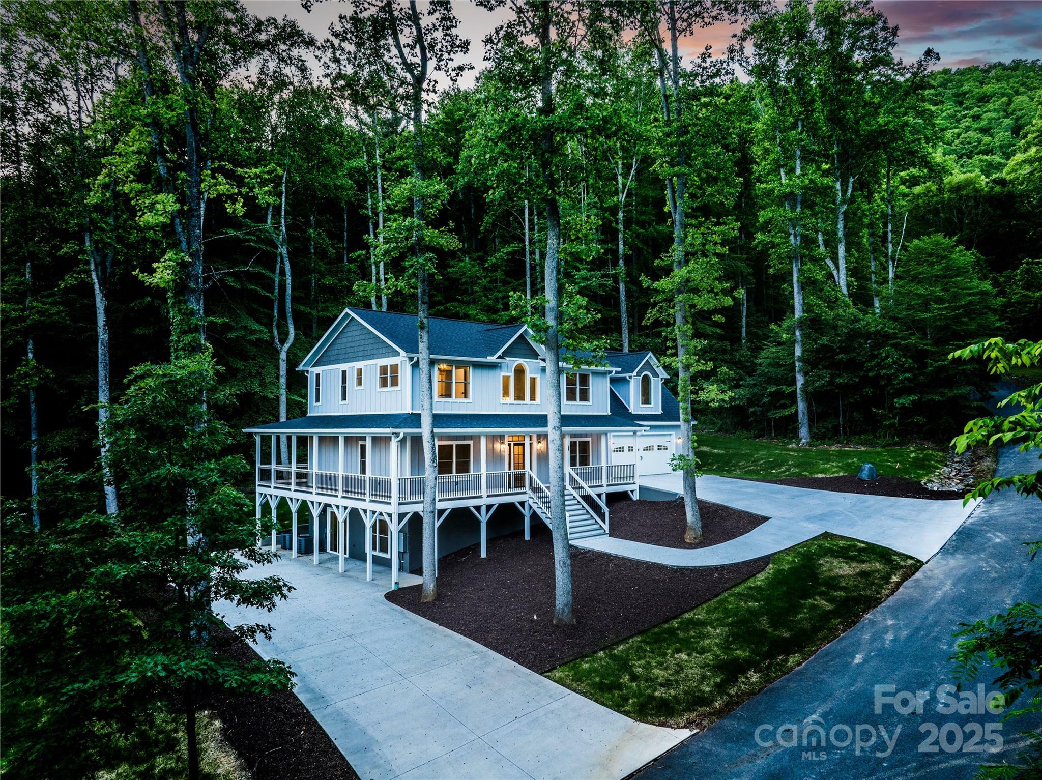 Property Photo: 68 Bamboo Trail NC 28715