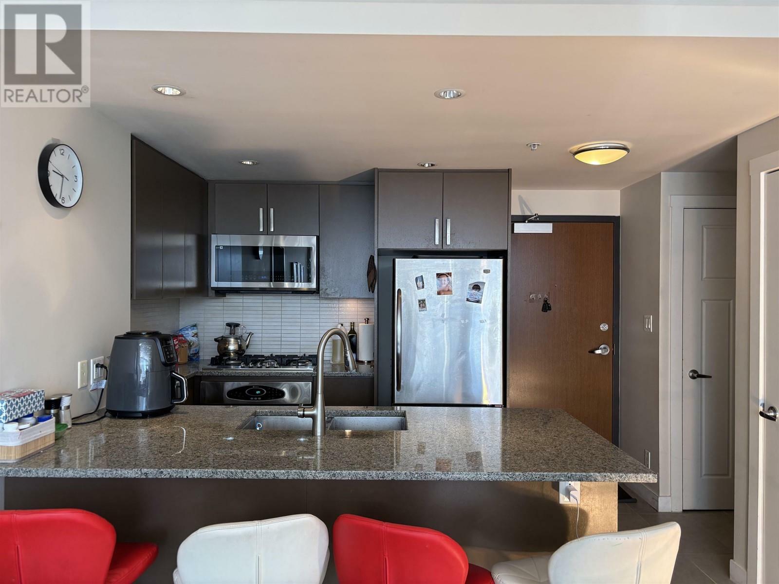 Property Photo:  2978 Glen Drive 904  BC V3B 0C3 