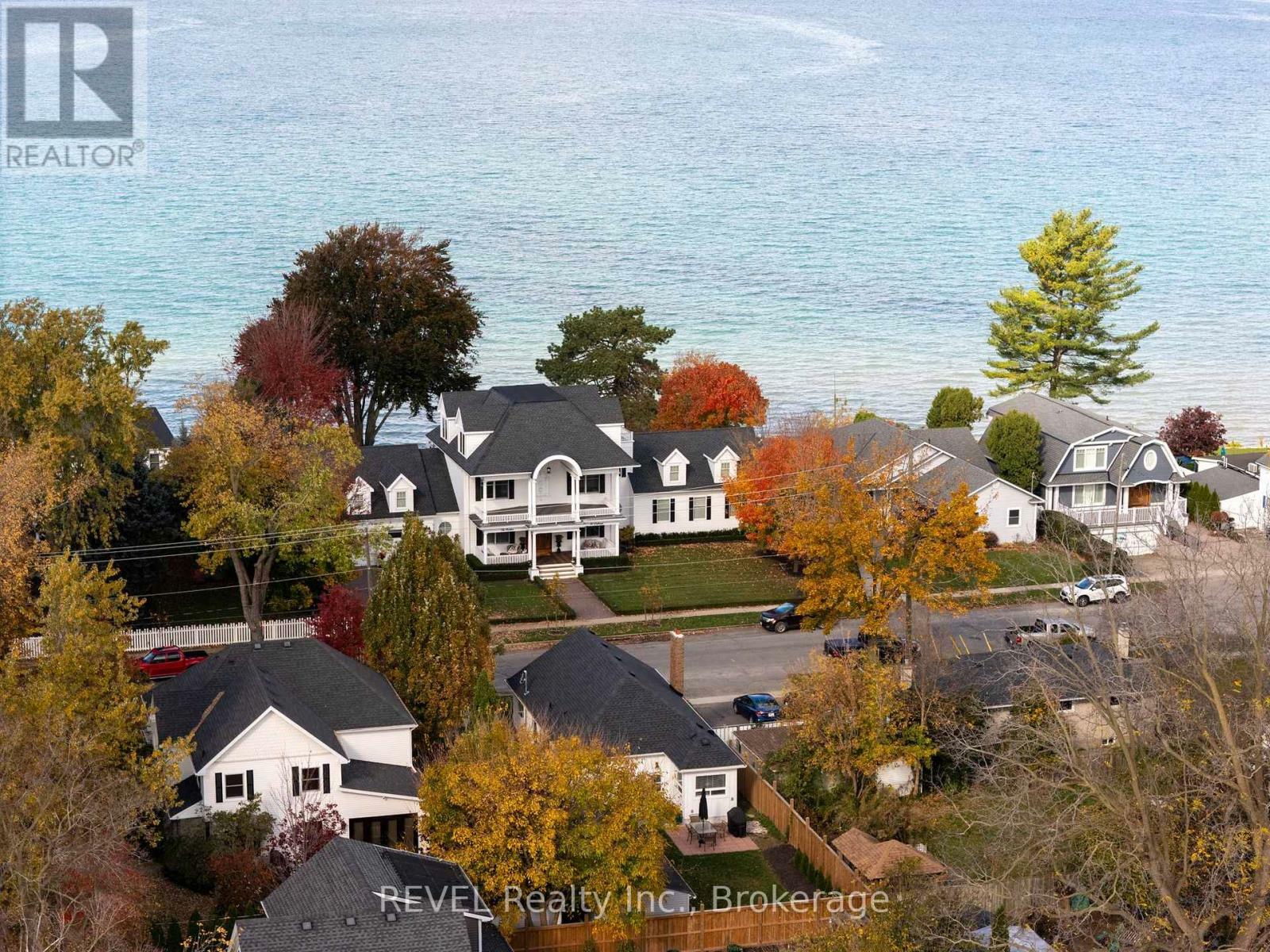 Property Photo: 30 Dalhousie Avenue ON L2N 4W4