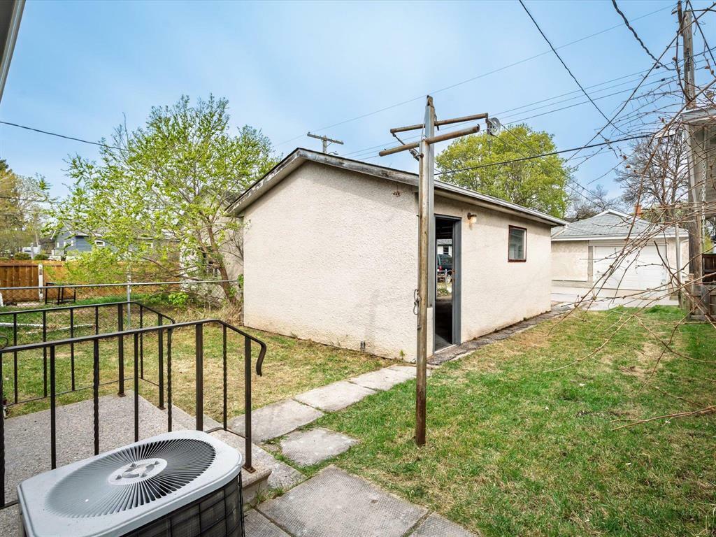 Photo de la propriété: 91 Haig Avenue MB R2M 0E2