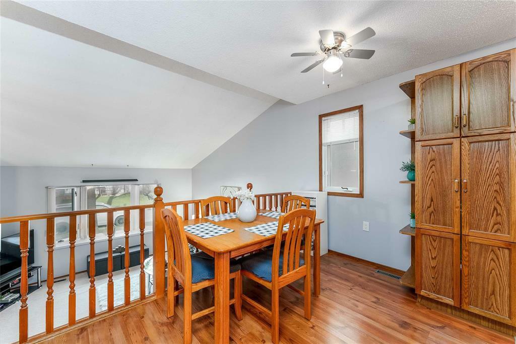 Property Photo: 39 Craglea Corners MB R2C 4H8