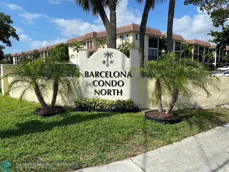 Property Photo: 251 S Cypress Rd 105 FL 33060