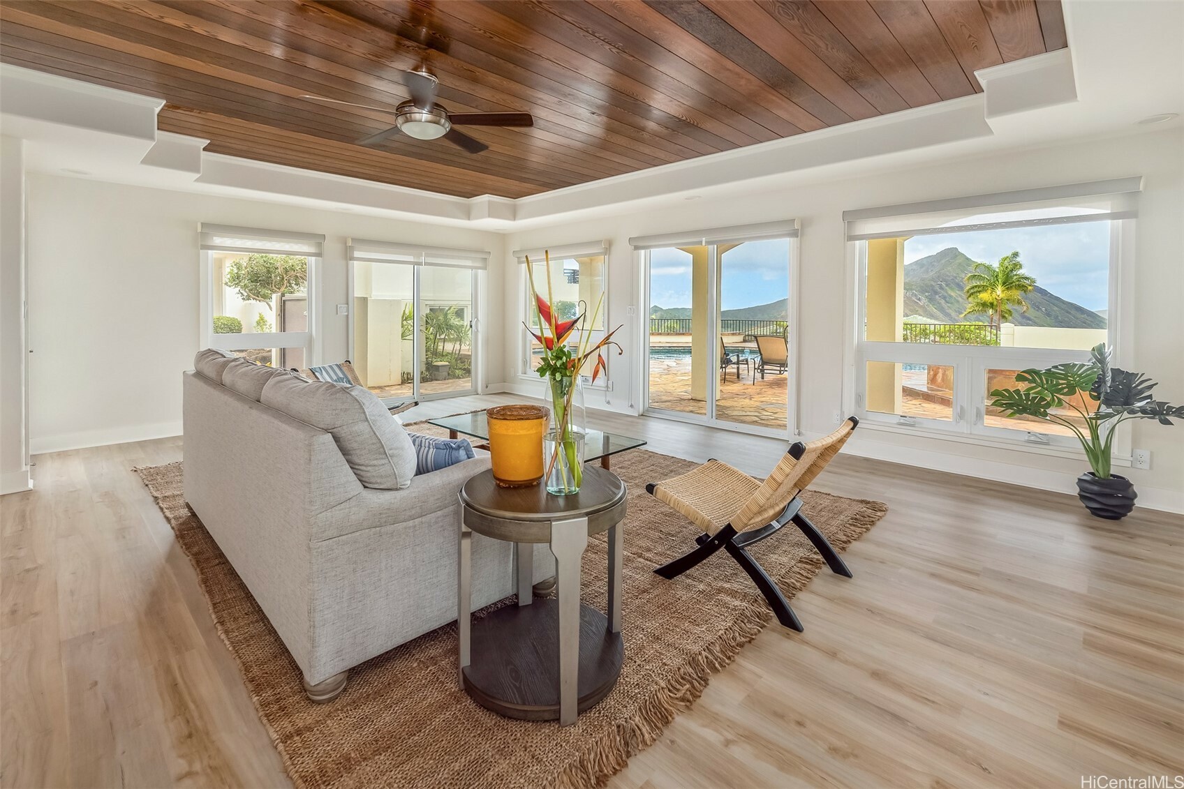 1007 Kuamauna Street  Honolulu HI 96825 photo