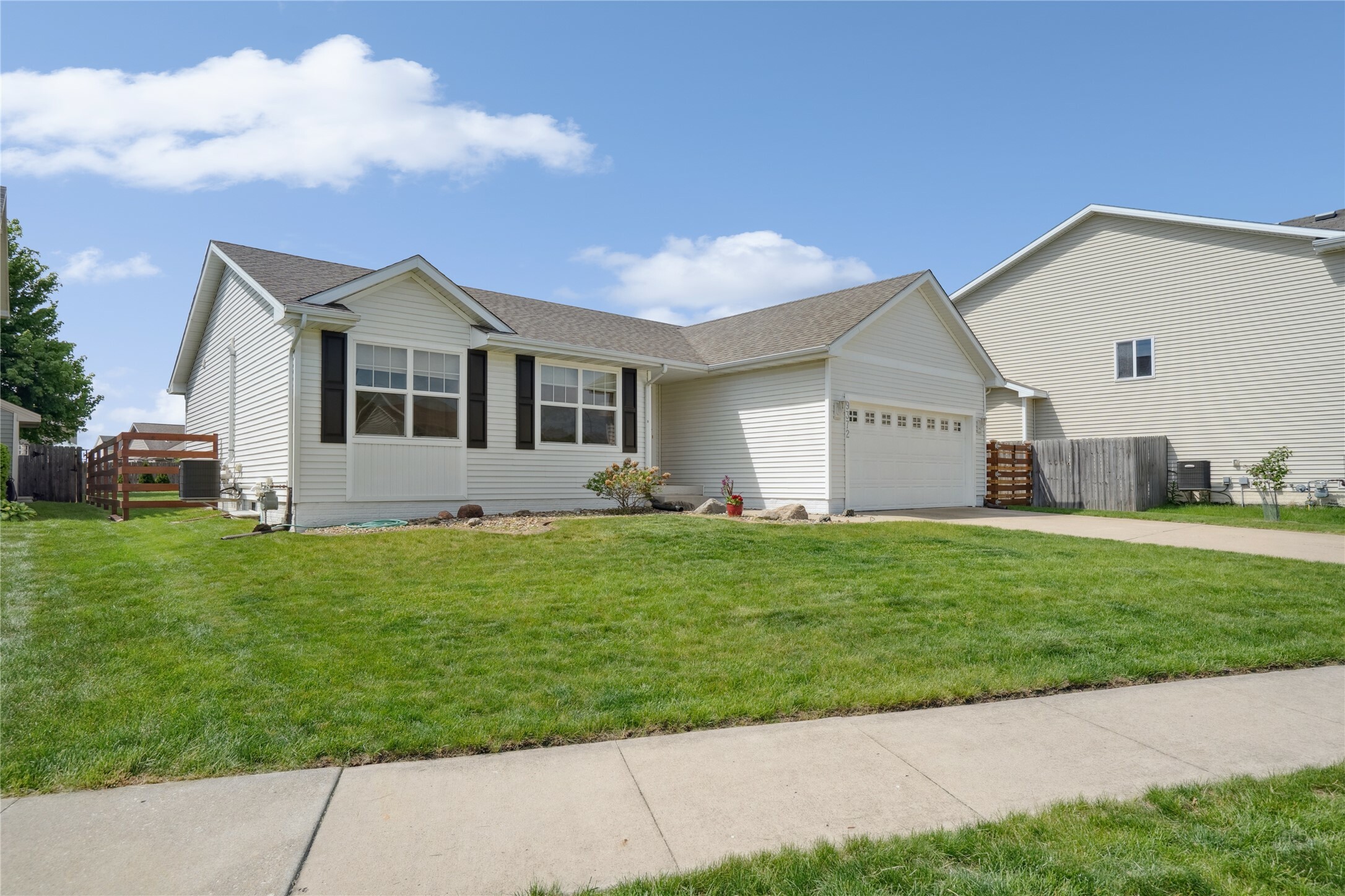 Property Photo: 9372 Fairview Drive IA 50266