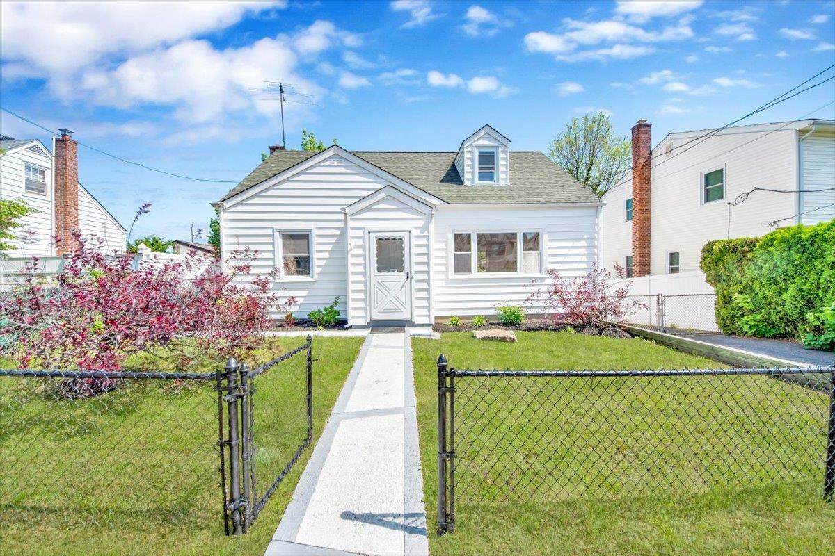 Property Photo: 105 Colgate Avenue NY 10703