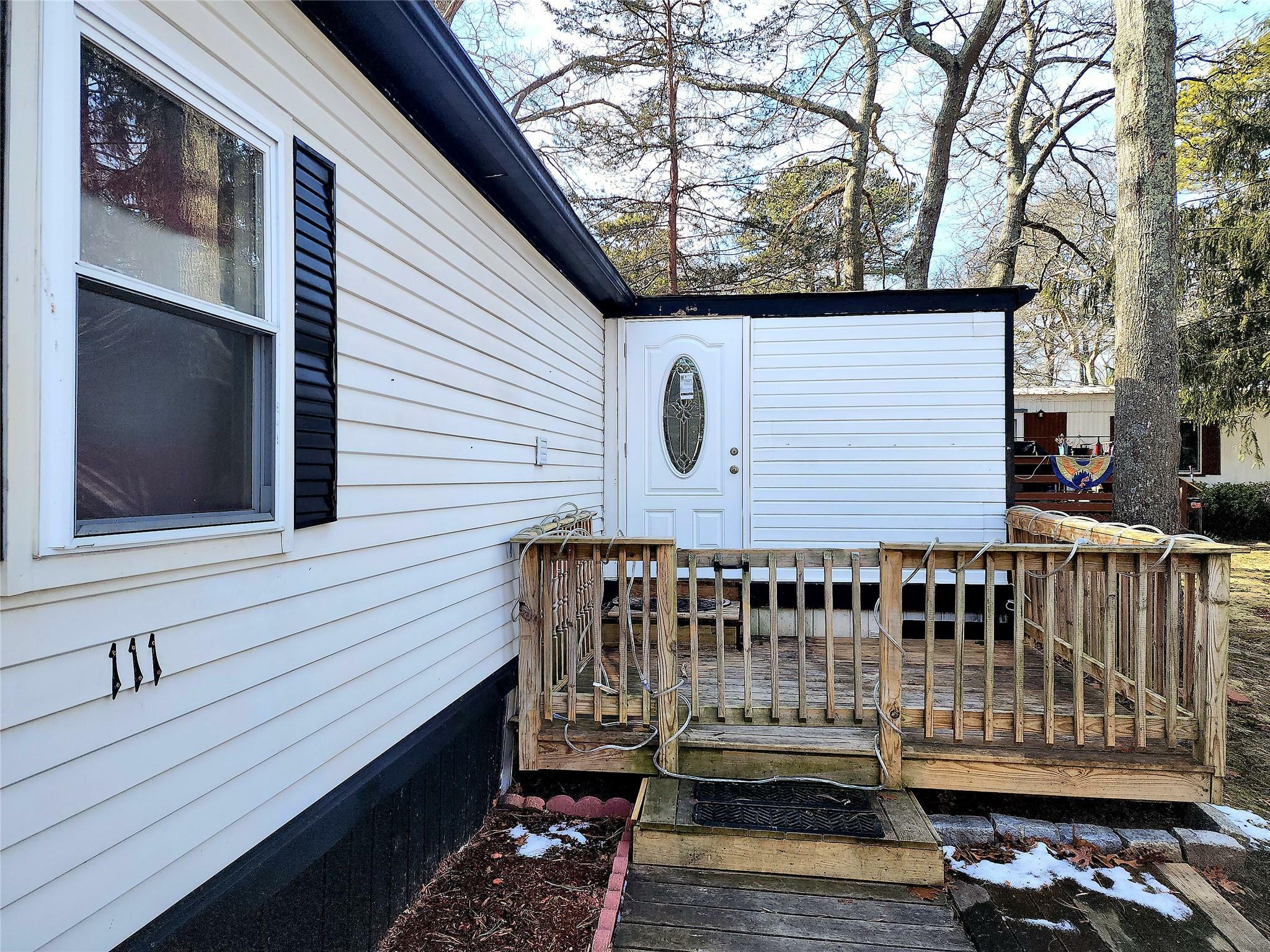 525 Riverleigh Avenue 111  Riverhead NY 11901 photo