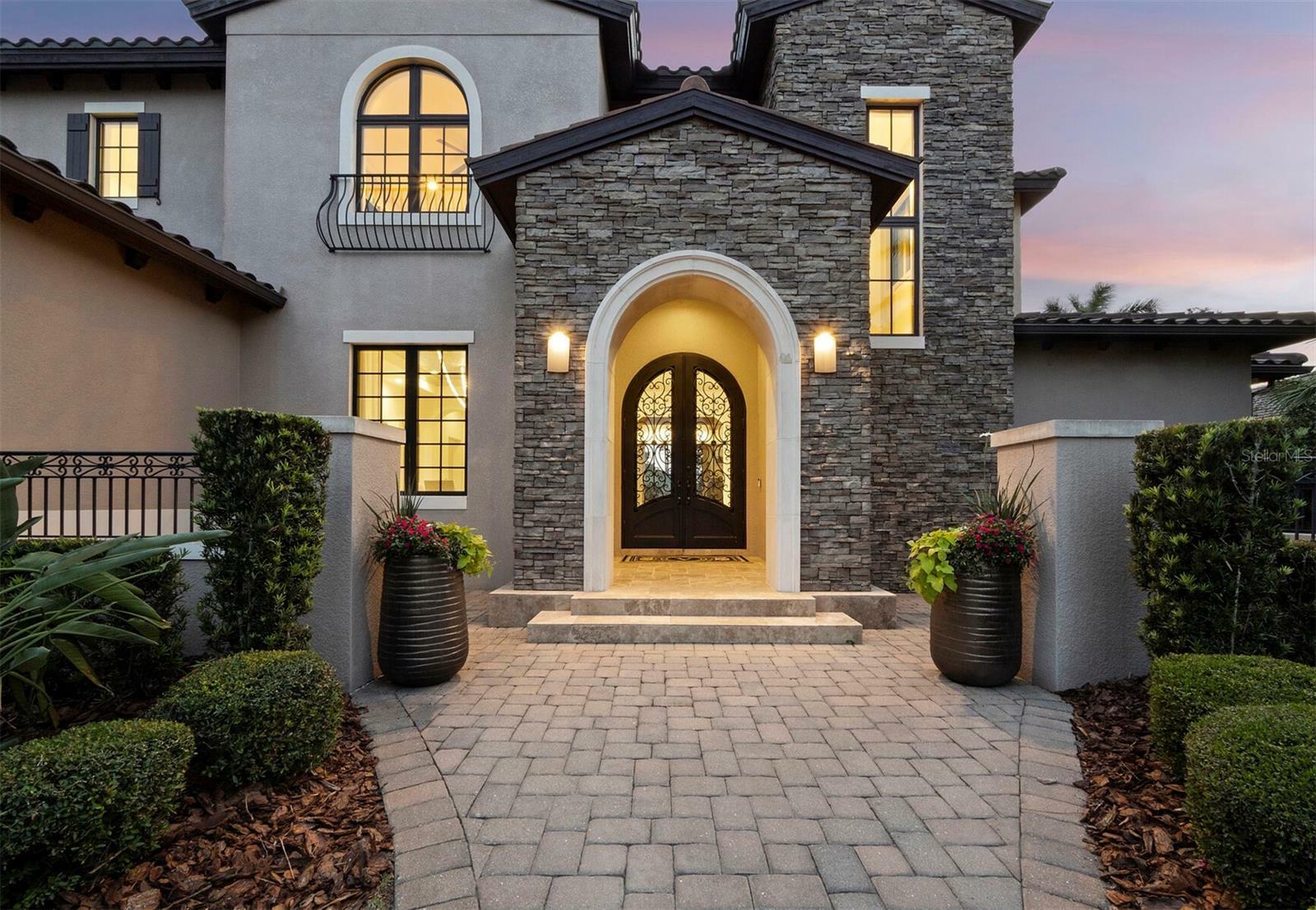 Property Photo:  8316 Portlight Court  FL 34202 