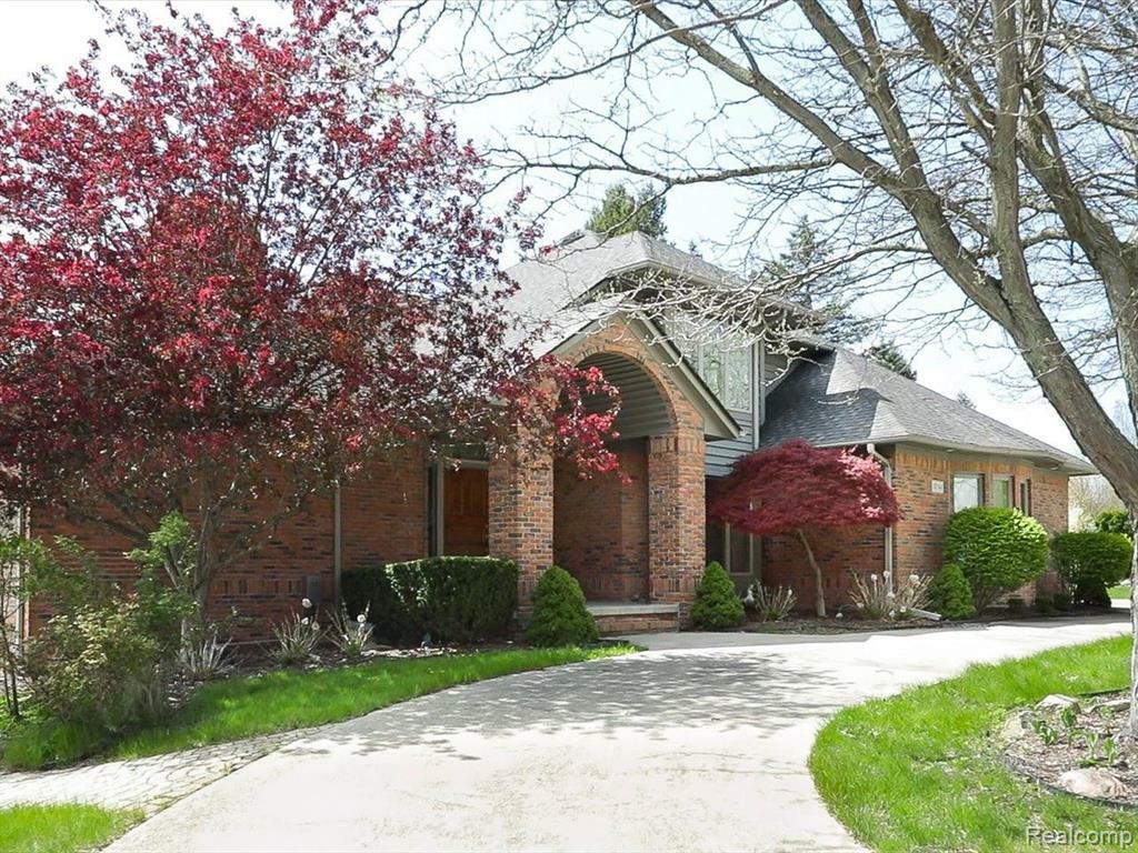 Property Photo: 3744 Riverview Terrace MI 48054 2215