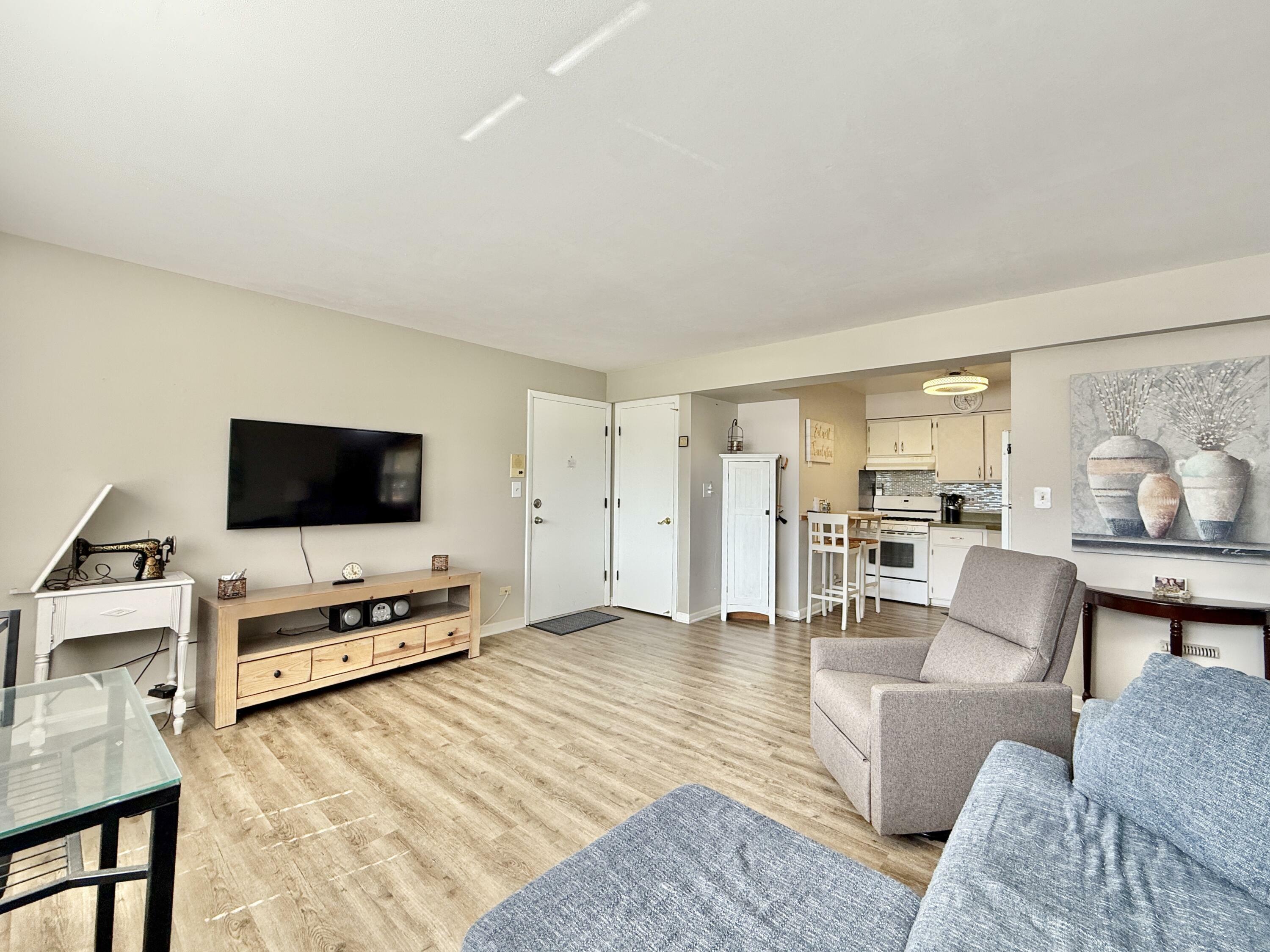 Property Photo: 235 Country Club Dr 1B WI 53147