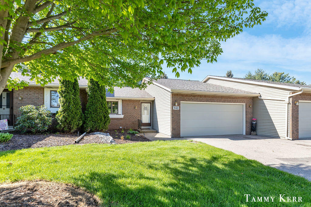 940 Laketown Drive  Holland MI 49423 photo