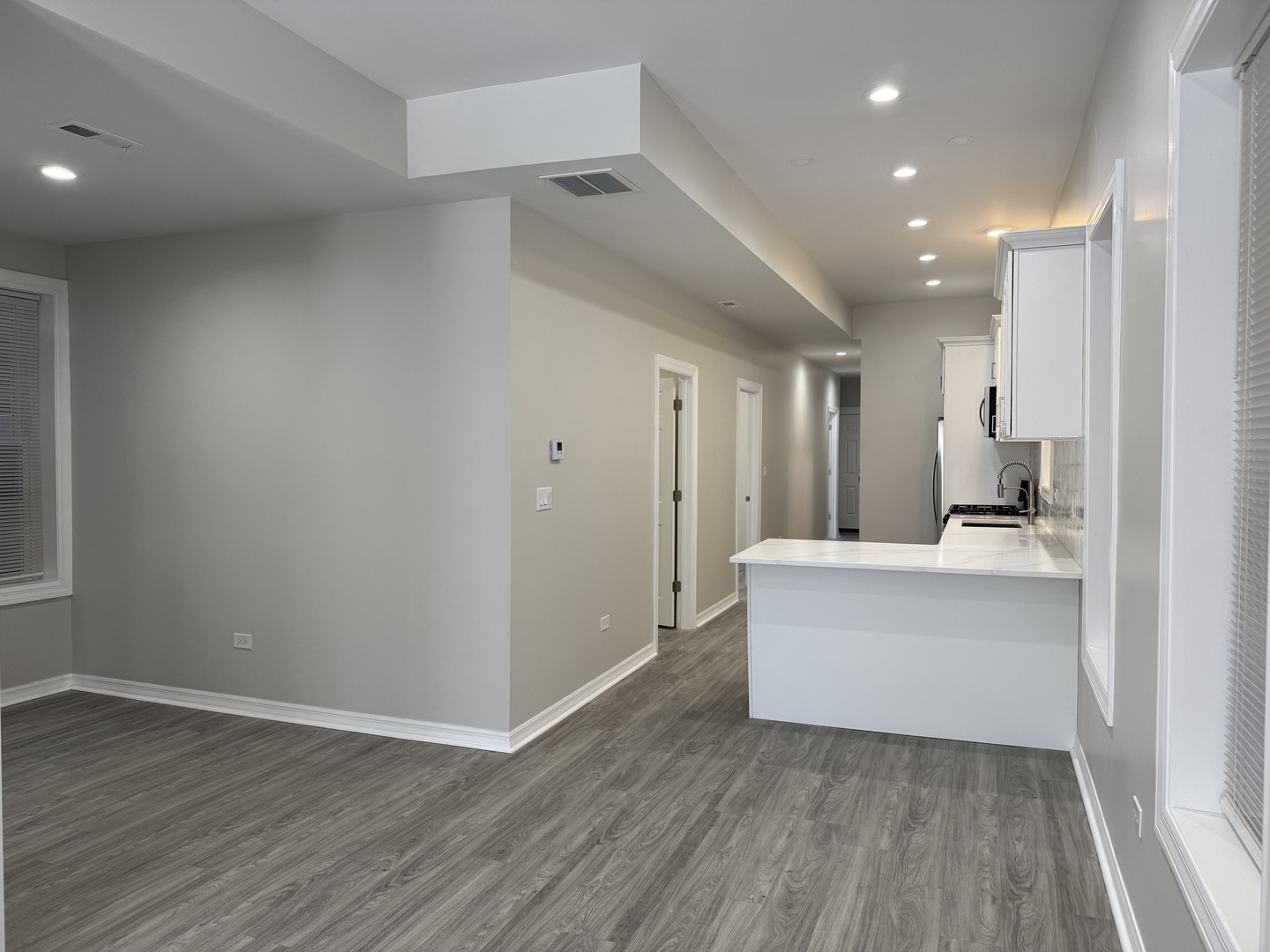 Property Photo: 3621 S Winchester Avenue IL 60609