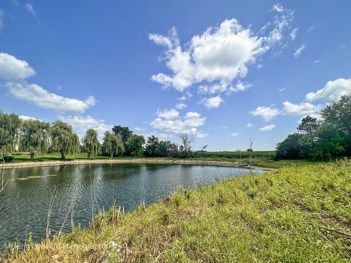 Property Photo:  30 Star Lane  IL 60010 