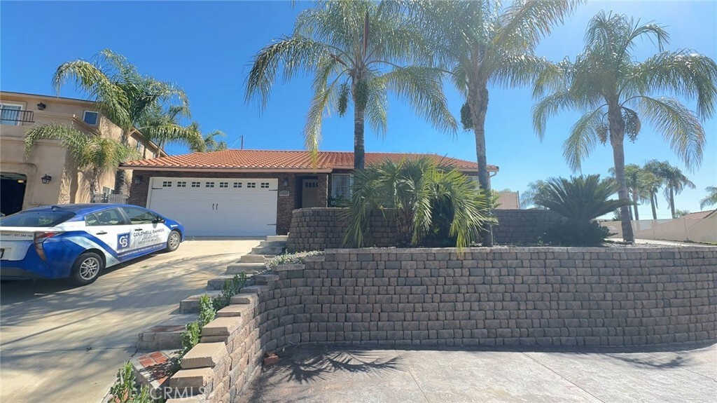 Property Photo: 22962 Giant Fir Place CA 92587