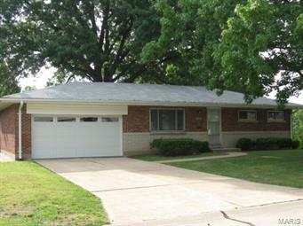 Property Photo: 9956 Markhall Lane MO 63123