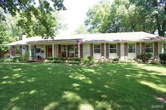 Property Photo: 1515 Lindgate Drive MO 63122