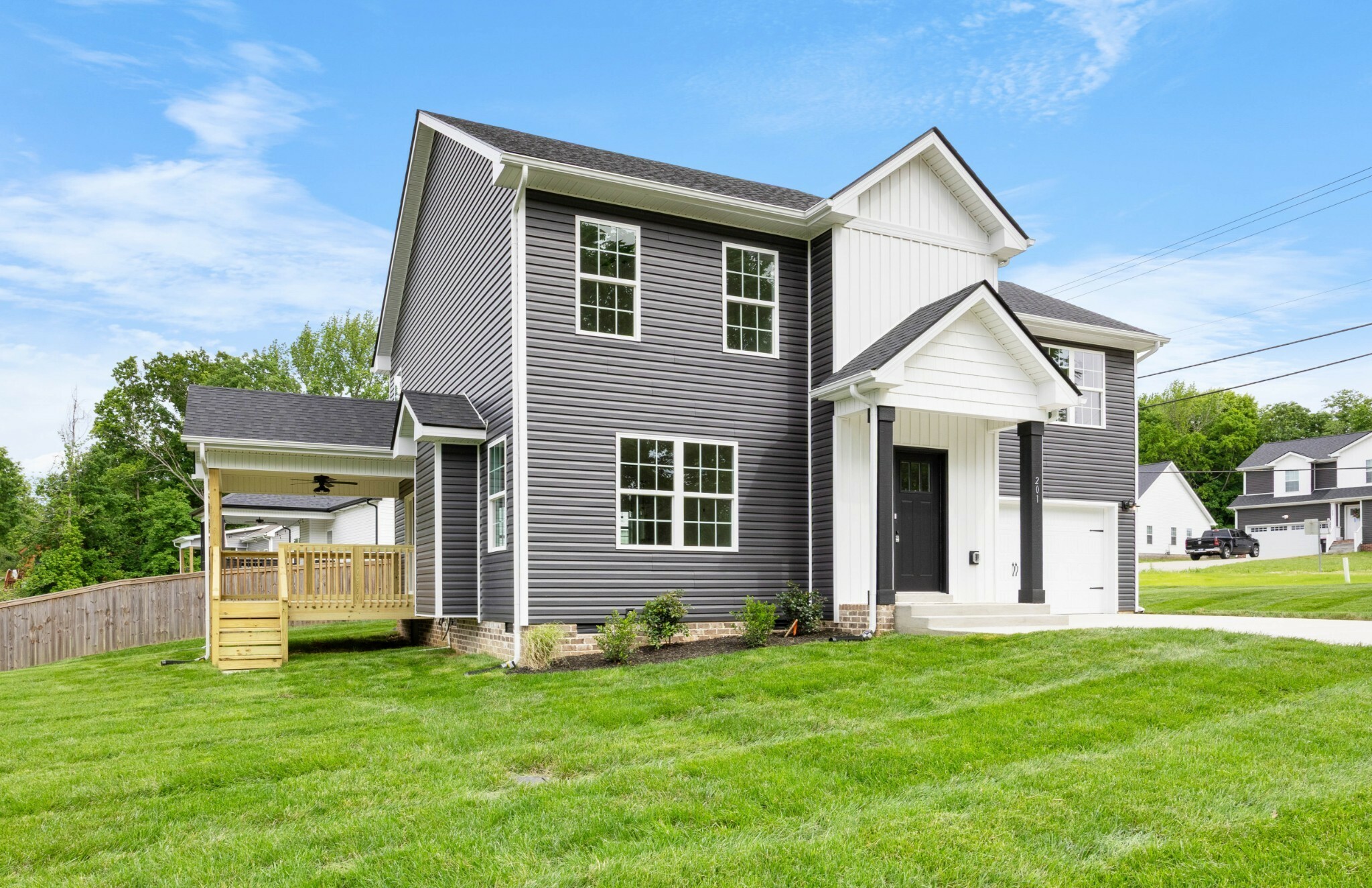 Property Photo: 201 Wade Hampton Ln TN 37040