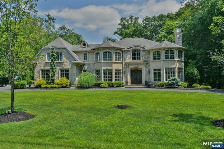 67 Old Chimney Road  Upper Saddle River NJ 07458 photo