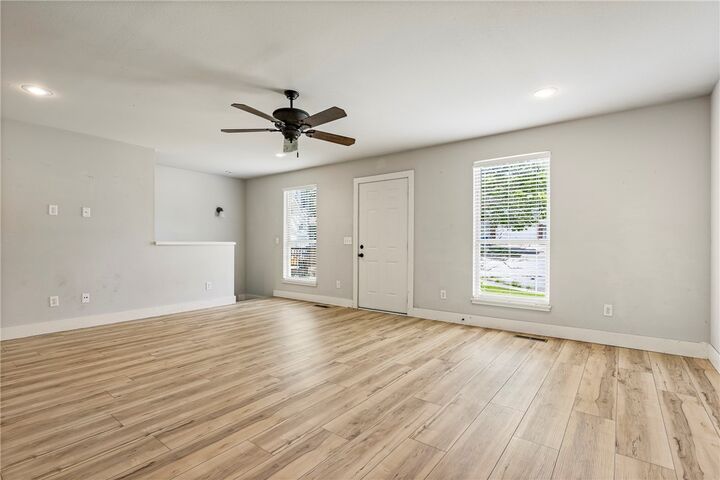 Property Photo: 1615 Cresent Street AR 72712