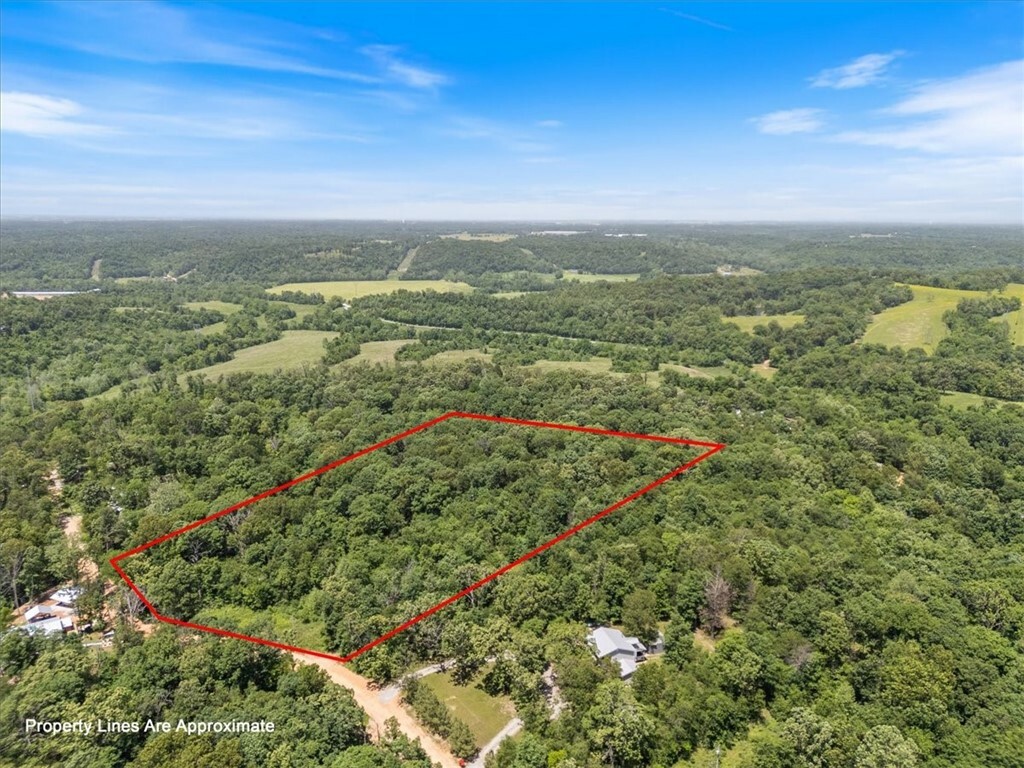 Property Photo: 7.32 Acres Shady Black Oak Way AR 72722