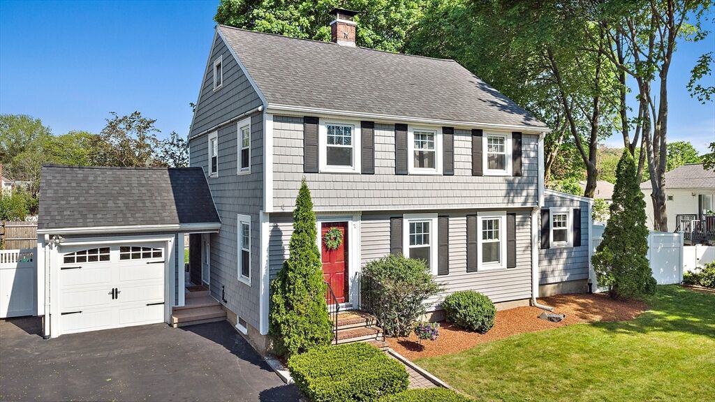 Property Photo:  22 Brook St  MA 01867 